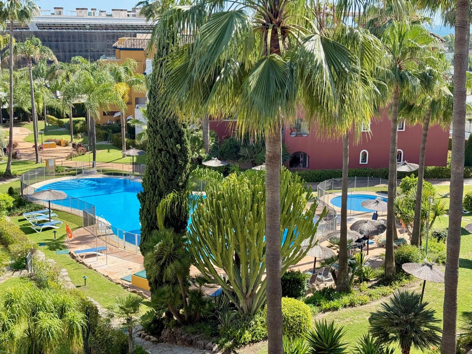 Penthouse Golden Mile Seaviews With Paddle Court - Eaw Homes Marbella